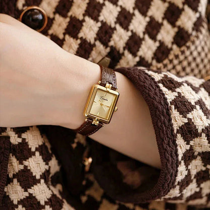 Reloj dorado Lucia