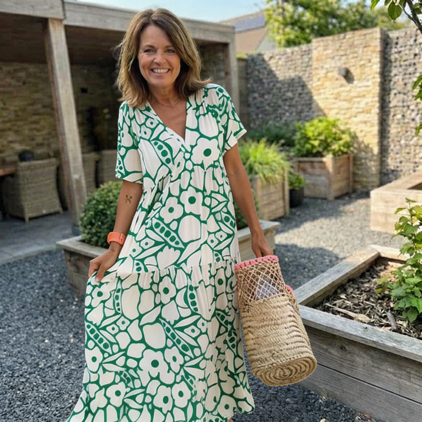 Lovia - Losse jurk met V-hals en print